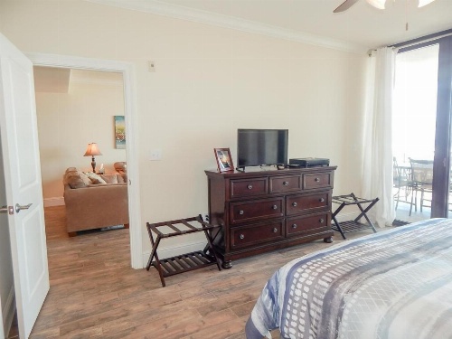 517 Holiday Isle image 10